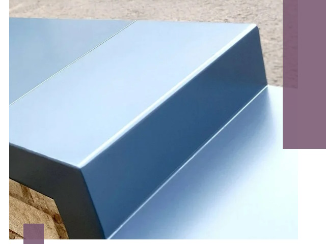 Крышки на парапет в Георгиевске: изготовление и монтаж под ключ